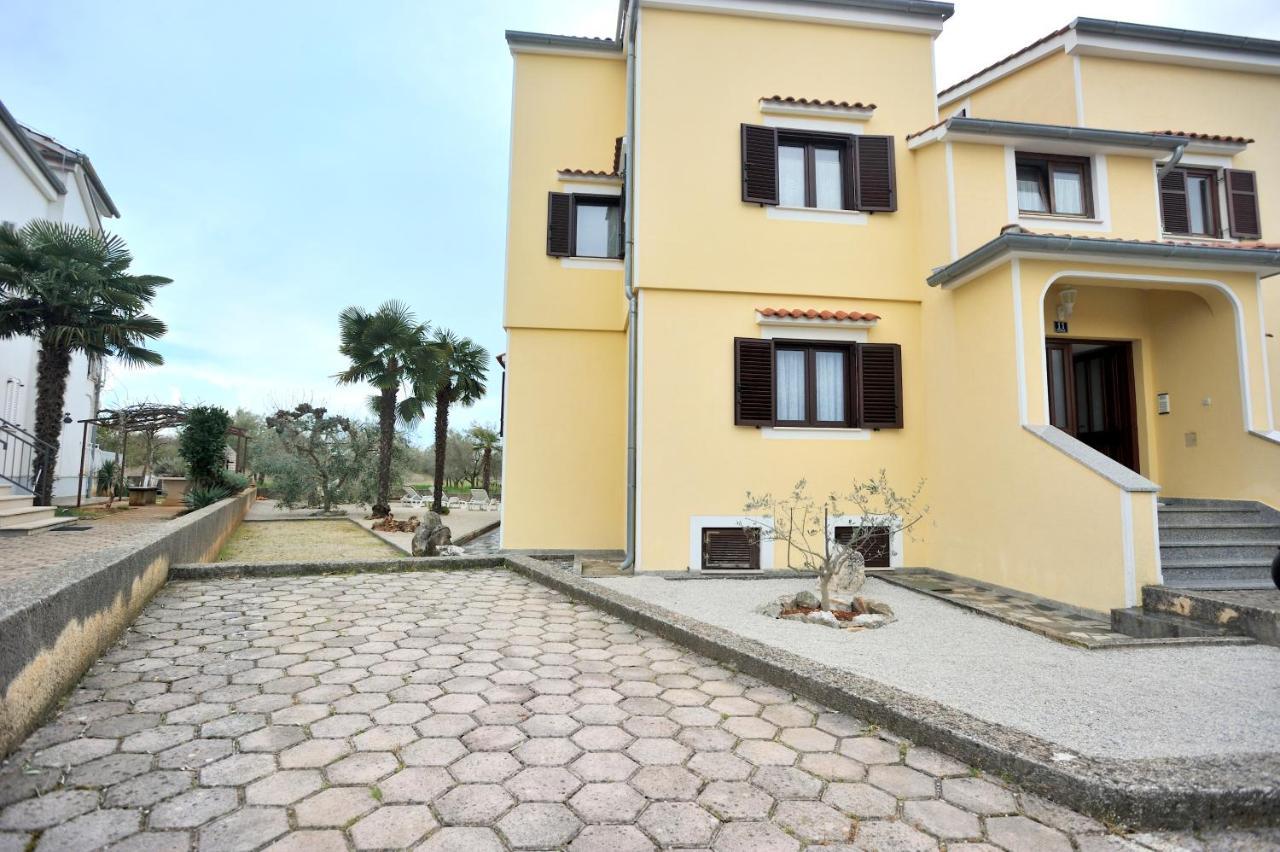 Apartment Vinja Porec - Privat Garden - Whirlpool Zewnętrze zdjęcie